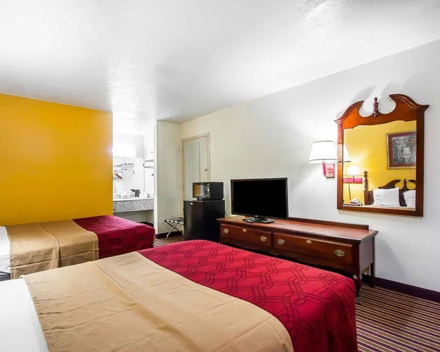 غرفة بسريرين مزدوجين، Econo Lodge Dyersburg I-155 4/5