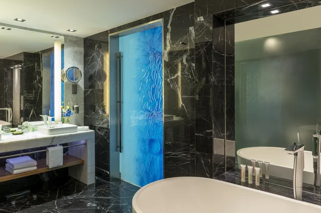 شقة بسريرين مزدوجين بـ3 غرف نوم، Le Royal Meridien Abu Dhabi 2/2