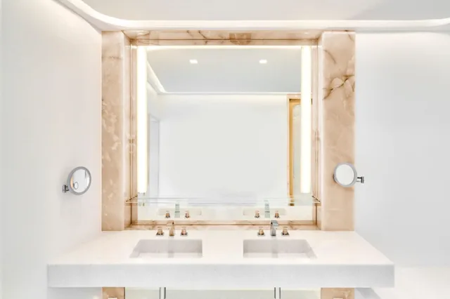Azur, Suite، The Maybourne Riviera 2/3