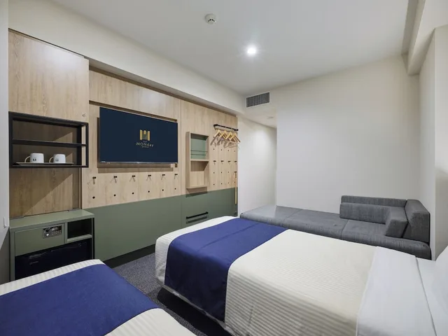 غرفة قياسية بسريرين منفصلين مع أريكة، hotel MONday Akihabara Asakusabashi 3/7