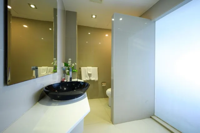 غرفة بسرير مزدوج بإطلالة على المسبح، Cozy Resort, A Boutique Hotel 5/9