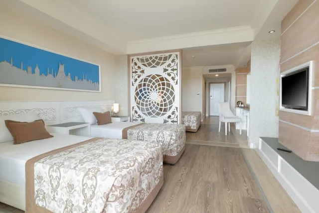 جناح جونيور، Crystal Centro Resort 3/3