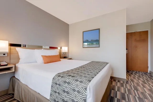 غرفة سوبيريور بسرير كوين لذوي الإعاقة، Microtel Inn And Suites By Wyndham Clarion 3/5