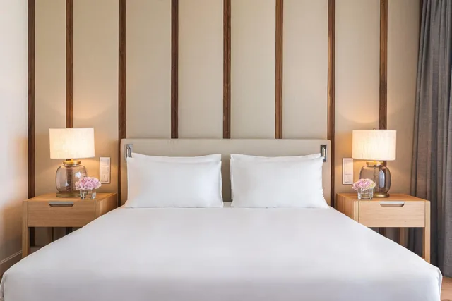 جناح بريميوم ركني بسرير كوين بإطلالة على النهر مع أريكة، Hyatt Regency Lisbon 2/10
