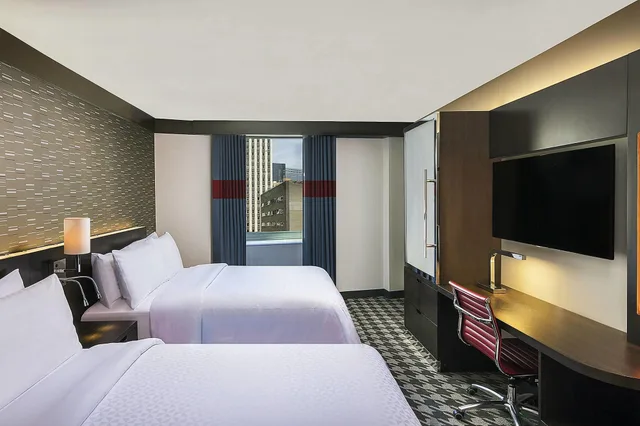 غرفة بسريرين مزدوجين بإطلالة على المدينة، Four Points By Sheraton New York Downtown 1/3