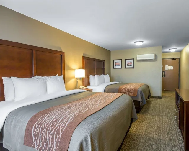 غرفة قياسية بسريرين كوين، Comfort Inn & Suites Ventura Beach 4/9