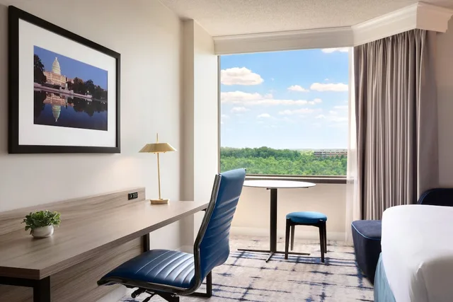 غرفة قياسية بسريرين كوين لذوي الإعاقة، Crowne Plaza College Park Washington DC 4/6