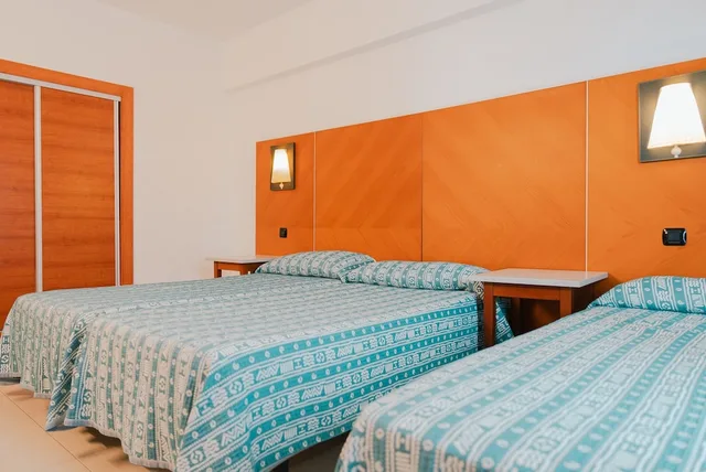 غرفة اقتصادية ثلاثية بثلاثة أسرّة، Port Fiesta Park Hotel 3/7