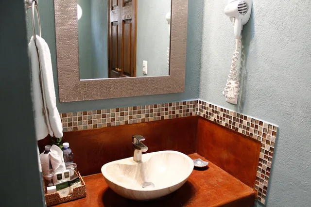 غرفة جونيور بسرير كينج، Villa Mirasol Hotel 2/2