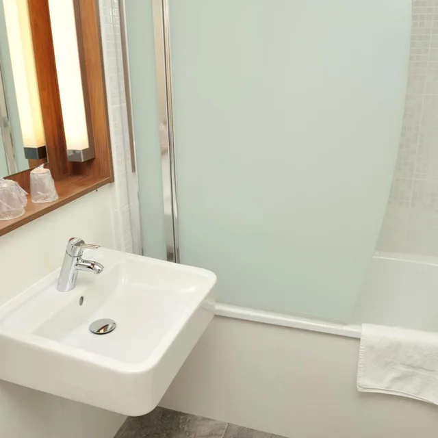 Room, Twin Beds, CAMPANILE BOURG EN BRESSE - VIRIAT 6/9