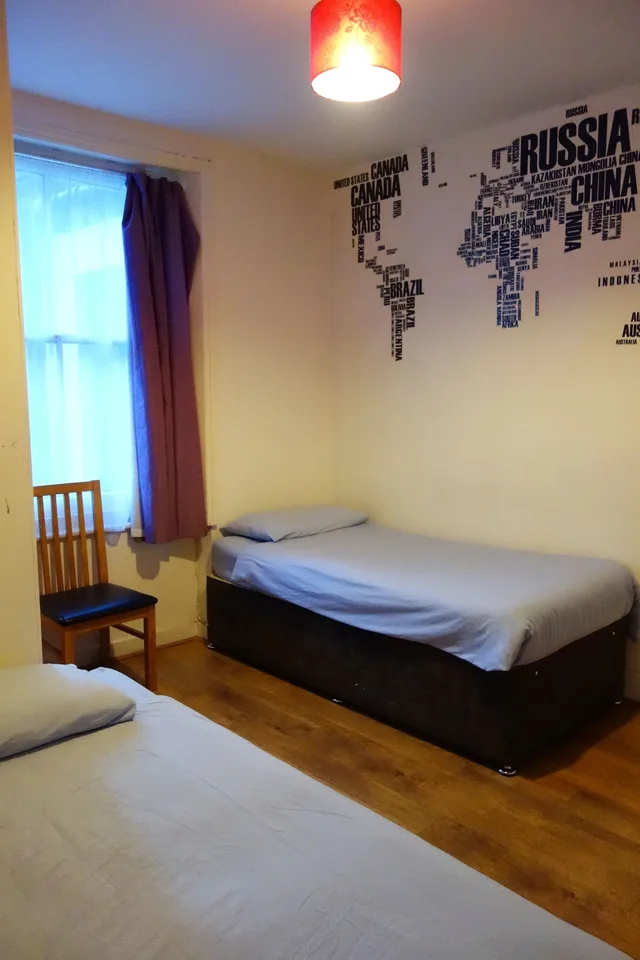 Standard, Twin Beds, Saint James Backpackers 1/10