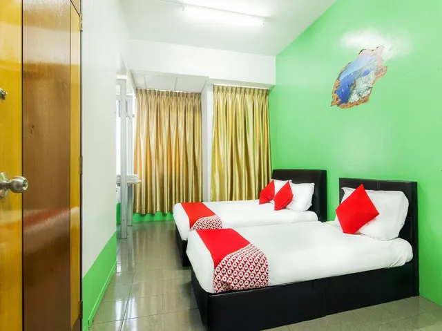 جناح سوبيريور بثلاثة أسرّة، Hotel O Purple Town 2/2