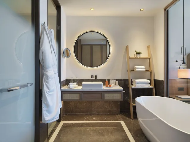 Scenic, Premier, Family, King Bed, Sofa، City of Dreams Mediterranean 2/4