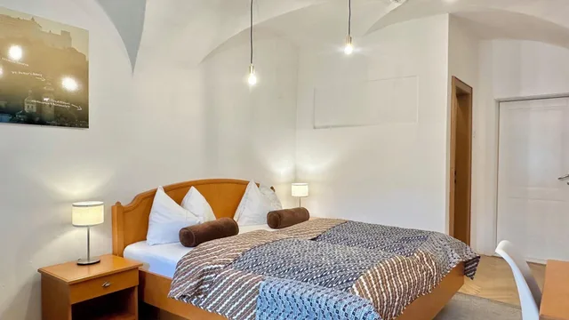 غرفة قياسية بسرير مزدوج بإطلالة على المدينة، Hotel Krone 1512 1/8