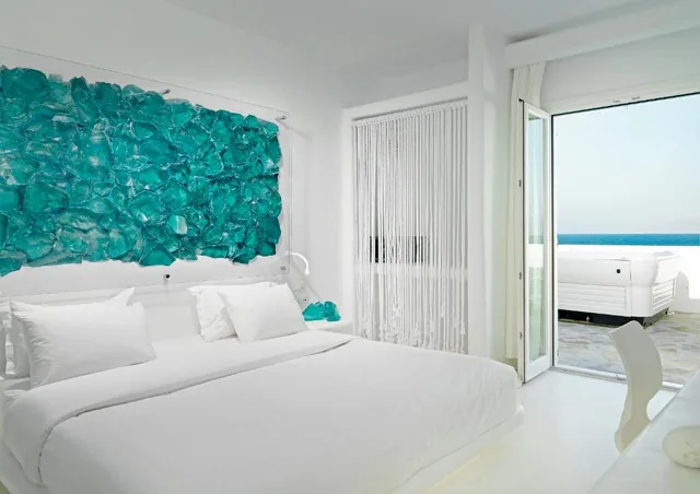 Deluxe Double Sea View with Outdoor Jacuzzi، Mykonos Bay Resort and Villas 3/5