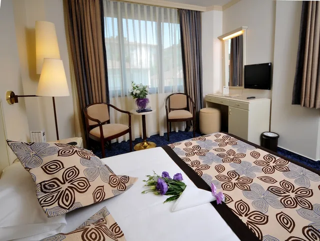 غرفة قياسية، Class Hotel 2/4
