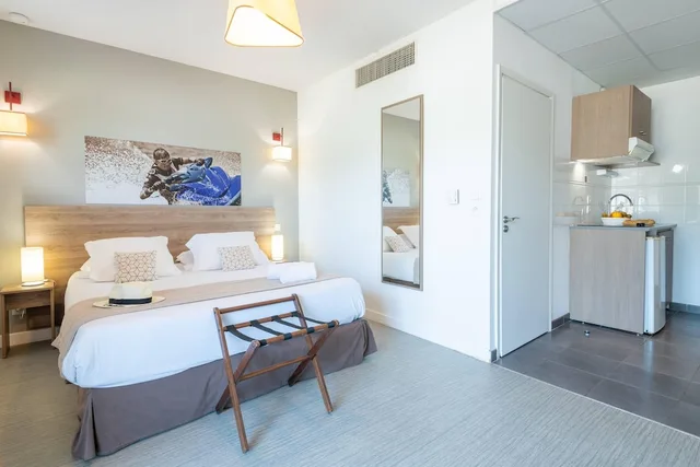 غرفة قياسية بسرير كوين، Comfort Aparthotel Cannes Mandelieu 7/10