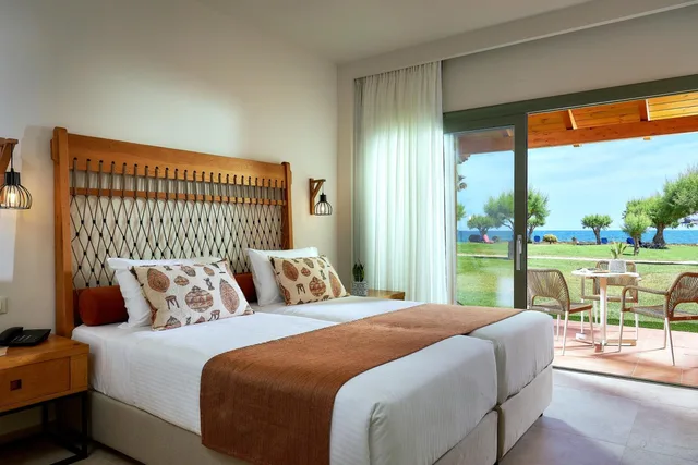 بنغل، Sirens Beach Hotel 1/5