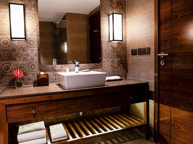 جناح جونيور بسرير كينج، The Elite Narasapura, a member of Radisson Individuals 5/5
