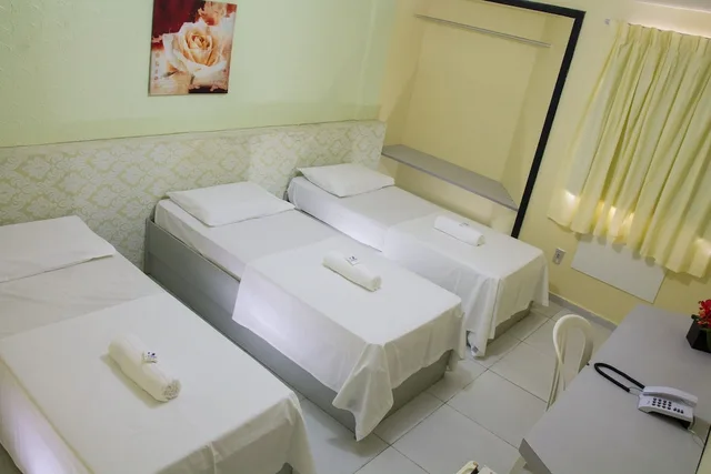 غرفة قياسية ثلاثية بسرير مزدوج وسرير فردي، JR Hotel 5/10