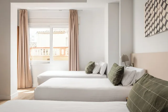Room, Triple, 3 Beds, Hotel Margarit 5/10