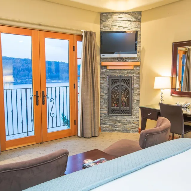 Room, King Bed, River View, Columbia Cliff Villas Hotel 3/9