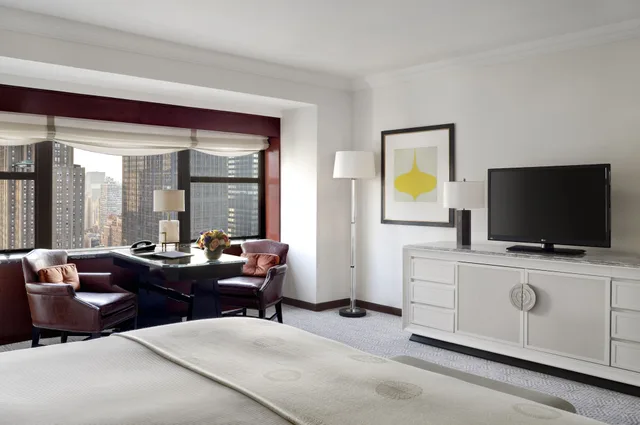 Tower, King Bed, Accessible, The Towers At Lotte New York Palace 3/4
