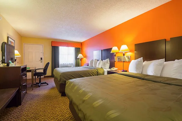 غرفة بسريرين كوين، Studio6 Suites North Richland Hills, TX 1/5