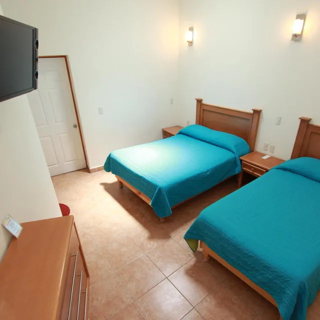 غرفة ثلاثية، Hotel Santa Rita 1/7