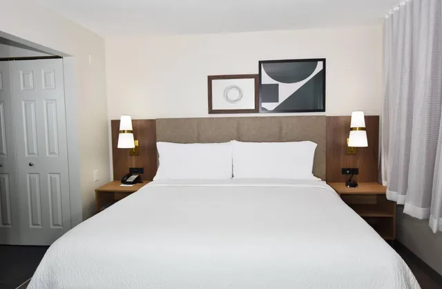 جناح بسرير كوين بغرفة نوم واحدة لذوي الإعاقة، STAYBRIDGE SUITES DETROIT-NOVI 3/8