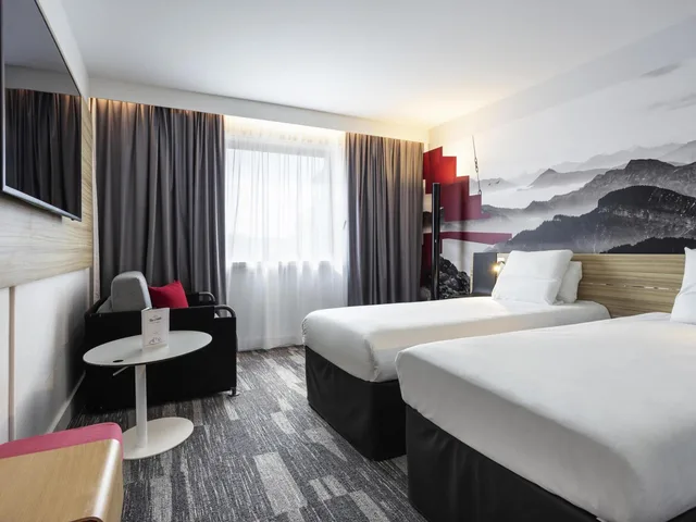 Superior, Twin Beds, Sofa, Novotel Annecy Centre 2/6