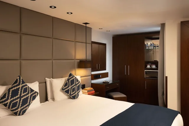 غرفة ديلوكس ثلاثية بسرير كوين وسرير فردي، Montcalm Chilworth Townhouse, Paddington 1/9
