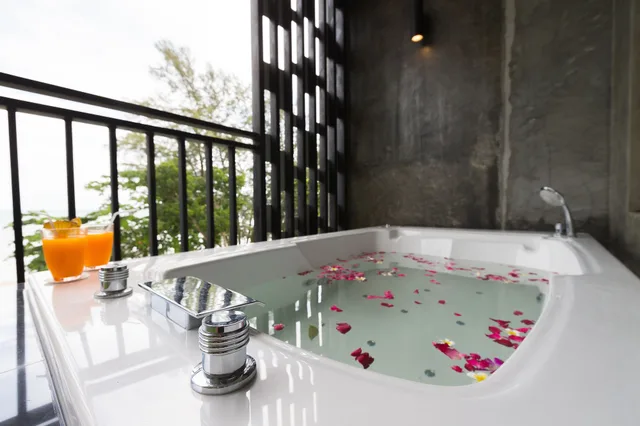 غرفة غراند ديلوكس بإطلالة على البحر، Maneetel Krabi Beachfront 5/5
