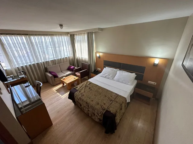 غرفة بزنس بسرير فردي بإطلالة على المدينة، Pinar Elite Hotel 10/10