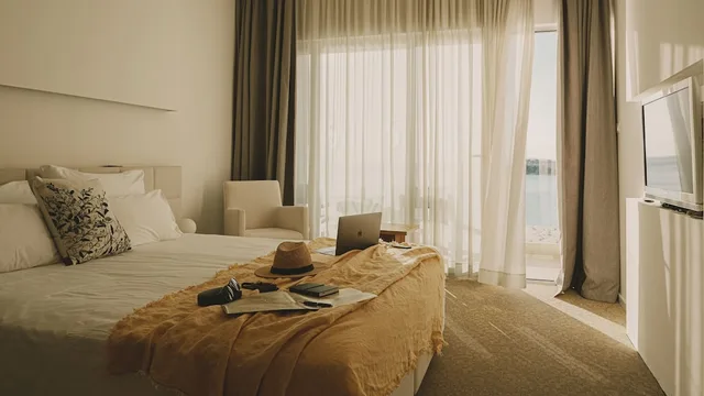 غرفة سوبيريور بسريرين منفصلين بإطلالة على البحر بشرفة، Hotel Split 4/9