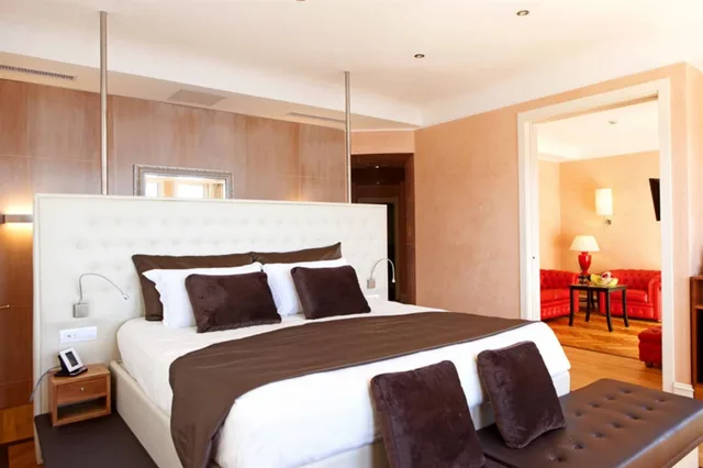 جناح بانورامي بسريرين كينج بإطلالة على البحر بشرفة بغرفتي نوم، Grand Hotel Bristol Resort and Spa 5/10