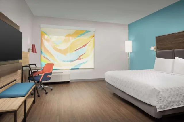 غرفة بسرير مزدوج لذوي الإعاقة، Tru by Hilton Chesterfield Township Detroit 4/6