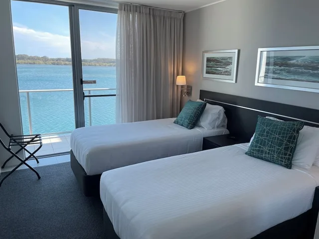 بنتهاوس بسريرين منفصلين وسريرين كينج بـ3 غرف نوم، Ramada Hotel and Suites by Wyndham Ballina Byron 1/4