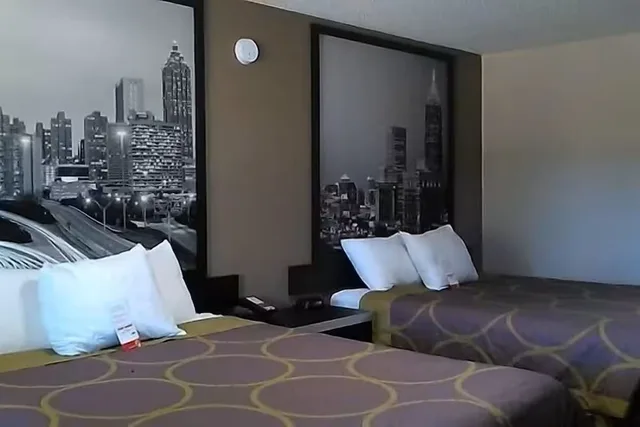 غرفة قياسية بسرير كوين، Super 8 by Wyndham Stockbridge 2/3
