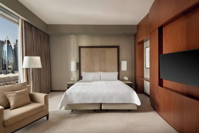 غرفة بريميوم بسرير كينج، Jw Marriott Marquis City Center 5/9