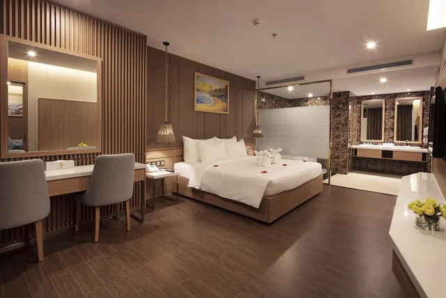 Senior, Partial Ocean View, Balcony، Virgo Hotel 4/5