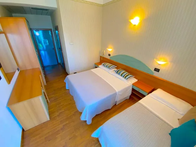 غرفة ثلاثية بشرفة، Hotel President Cattolica 8/10