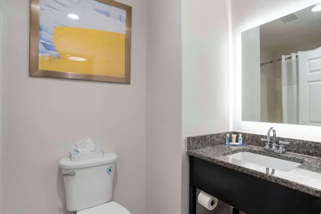 Standard, 2 Queen Beds, Comfort Inn Pensacola Near NAS Corry Station 8/8