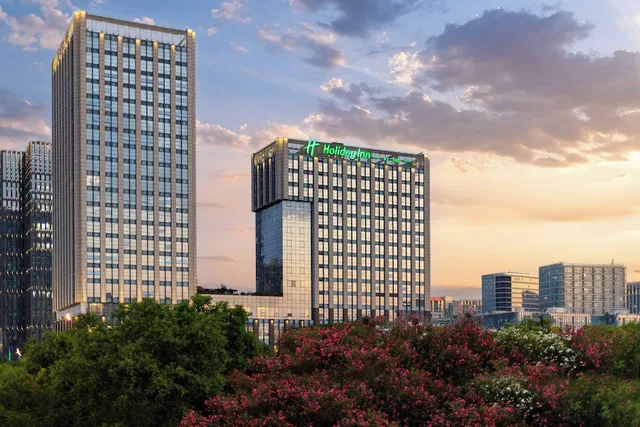 Holiday Inn Jiaxing Nanhu by IHG، Jiaxing 1/50