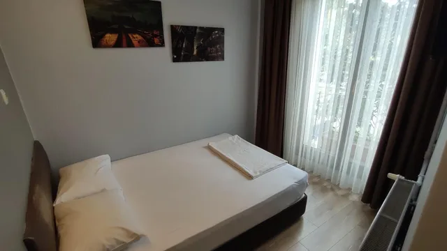 غرفة بسرير مزدوج بإطلالة على الحديقة، Hotel Torun Istanbul Old City 1/10