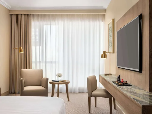 Superior, Twin Beds, Partial Haram View، موڤنبيك برج هاجر مكة(Movenpick Hotel & Residence Hajar Tower Makkah) 4/8