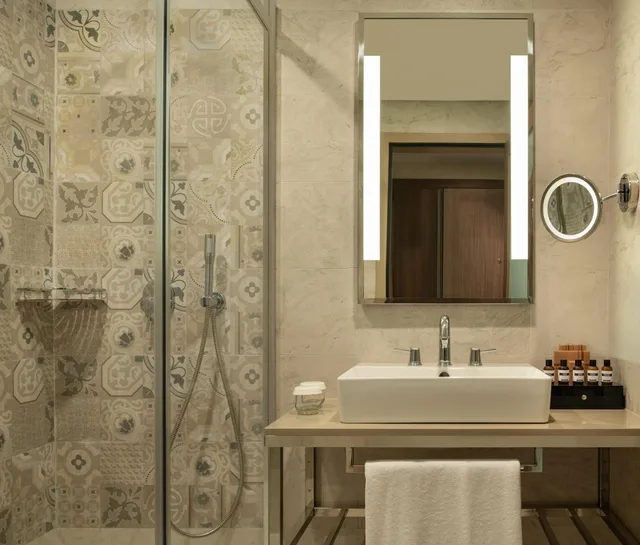 غرفة متصلة كلاسيكية بسريرين كينج، Movenpick Hotel Istanbul Asia Airport 5/6
