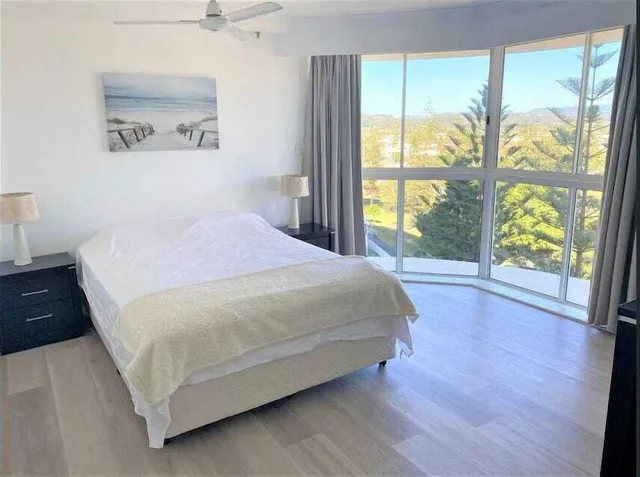 شقة بسريرين كوين بغرفتي نوم بحمام مشترك، Burleigh Surf Apartments 1/2