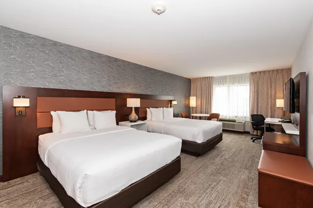 Room, 2 Queen Beds, Quality Inn and Suites Val d Or, QC 4/9