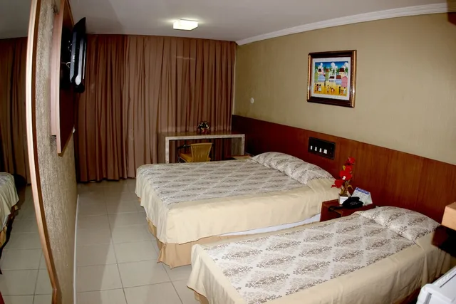 غرفة تنفيذية بسرير مزدوج وسرير فردي، Amuarama Hotel 6/10